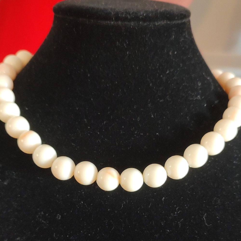 Classic White Pearl Bead Necklace